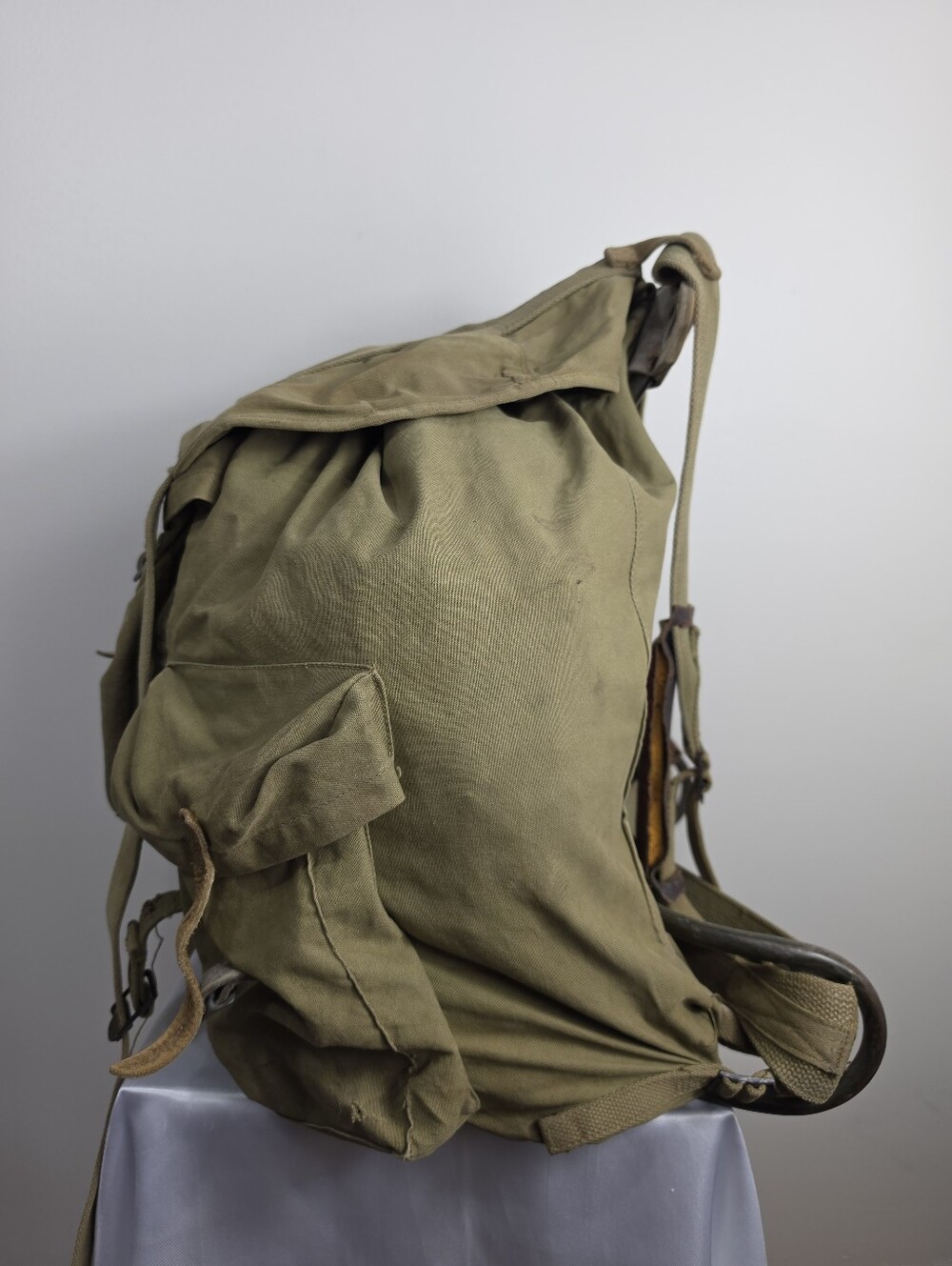 U.S. Army WWII M1943 Field Pack (M1943 Backpack) with Frame